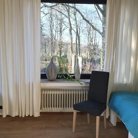 Am Huelser Berg Naehe Duesseldorf * Krefeld