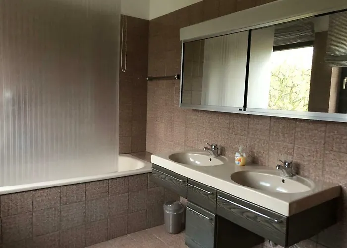 Am Huelser Berg Naehe Duesseldorf